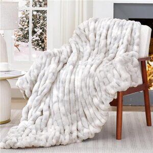 faux fur throw blanket plush fuzzy rabbit fur cozy warm couch bed sofa decor